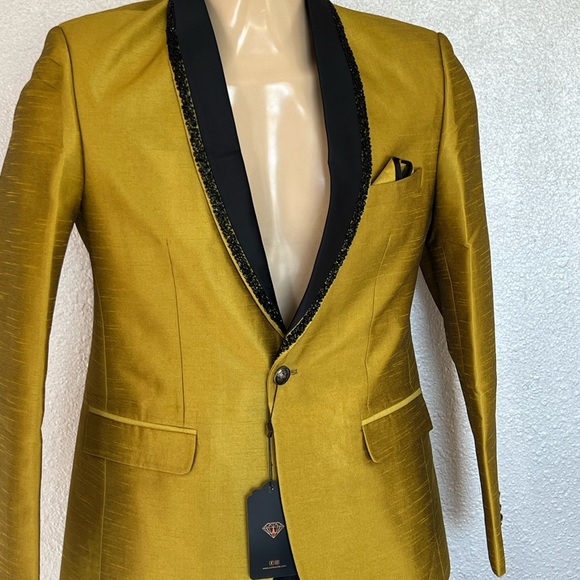 Silky Blazers for all seasons - Picture 7 of 9
